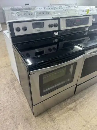 GAAV - WHIRLPOOL 30 ELECTRIC RANGE - 90-DAY WARRANTY