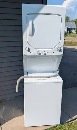 GE Laundry Center For Sale