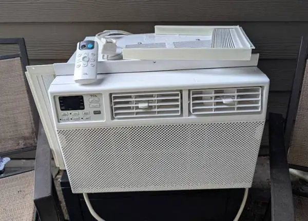 TCL 10,000 BTU Smart Air Conditioner with Remote