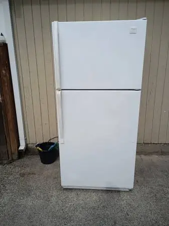 Whirlpool Refrigerator/Freezer Works