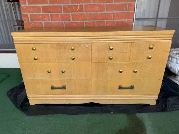DRESSER / CHEST $35 (OBO). (Westmister) - $35 (Westmister)