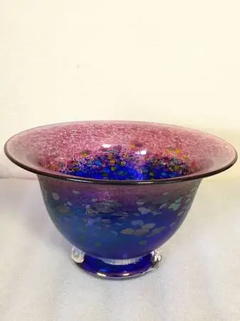 Art Glass Bowl, Hand Made and Signed by Robert Held, Canada Artist.