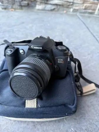 Canon EOS Rebel G 35mm Film Camera + 35-80mm lens
