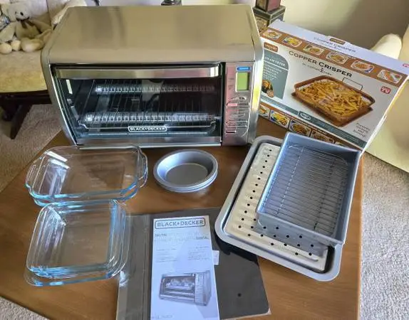 Black & Decker Countertop Convection Toaster Oven w/Extras