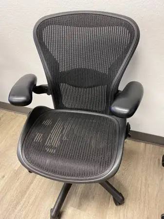 Herman Miller Aeron Size B Office Chair