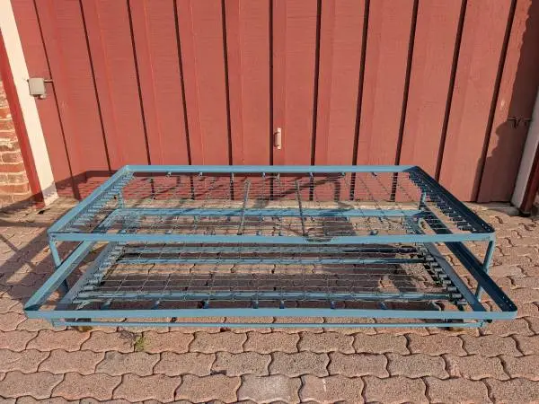 Metal Twin AND Under bed Pop-Up Trundle Bedframe