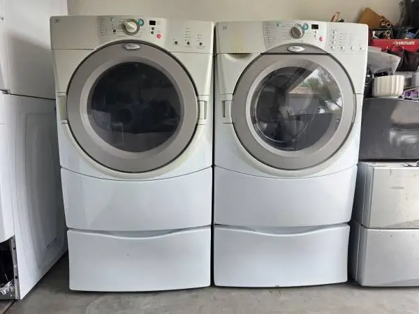 WHIRLPOOL LARGE CAPACITY DRYER & WASHER 30 DAYS WARRANTY! DELIVERY AVAILABLE!