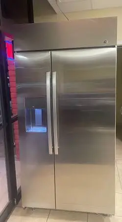 Ge Smart 42” Built In fridge stainless steel