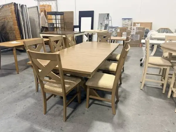 Bayside Furnishings Lathan Extendable Dining Table And 8 Chair Set