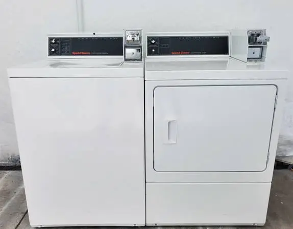 2017 Speed Queen Comercial coin operated washer and gas dryer set !