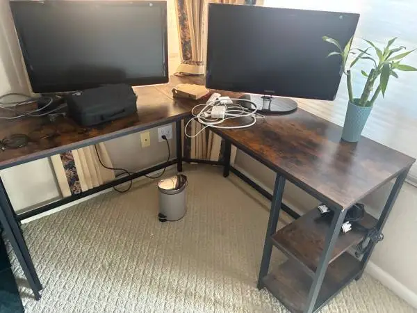 L shape/shaped computer desk/table and office chair can deliver