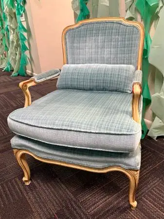 Unique, QUEEN ANNE-style CHAIR  in Immaculate Condition!
