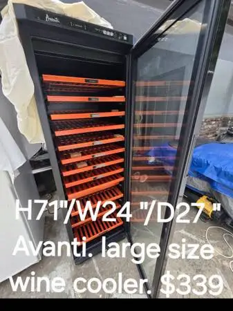 Large Wine cooler 166 bottle