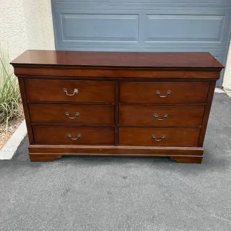 6 Drawer Dresser