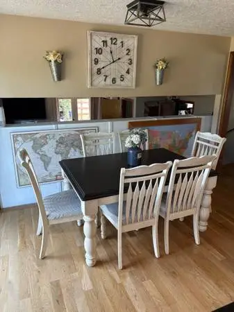 Gorgeous ashley dining set