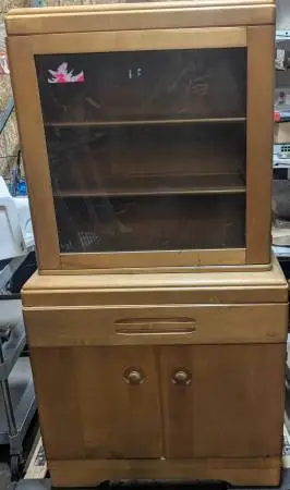 Hutch with glass door