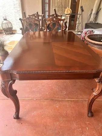 Dining table set