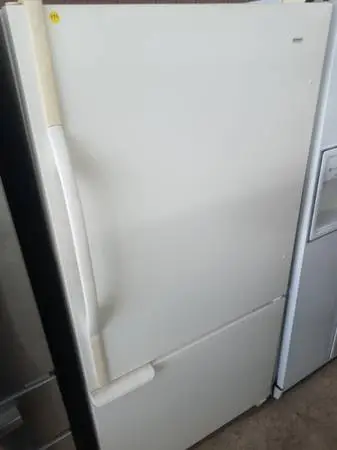★Kenmore almond bottom freezer refrigerator