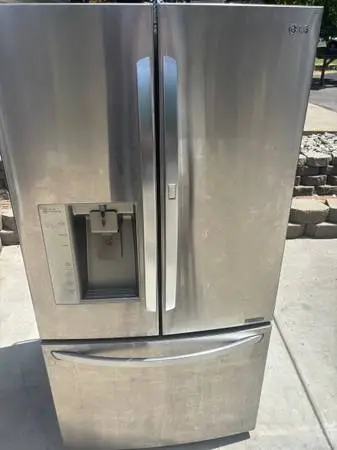 LG refrigerator will deliver and Install