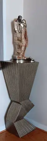 ***PEDESTAL / PLINTH / STAND *** $50 OR BEST OFFER***