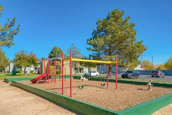Your new home awaits! 2 bed, 1 bath in a stellar location.