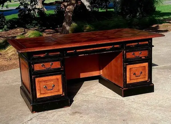 Vintage Hooker Furniture Grandover Executive Desk