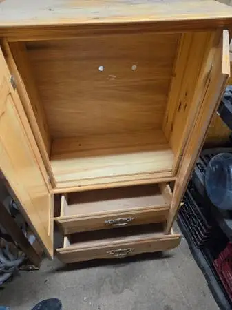 Dresser and bed side cabinet