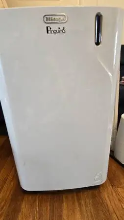 Portable Air Conditioner, WORKS WELL! Pinguino DeLonghi, 7,000 BTU!