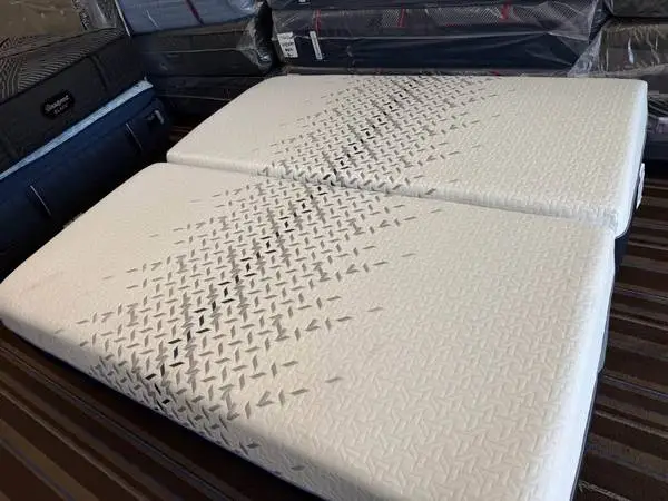 NEW!! SPLIT KING ADJUSTABLE BED with SERTA I SERIES  MATRESSES