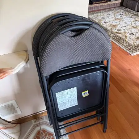 5 Cosco padded folding chairs excellent