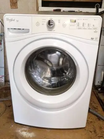 Extra large capacity front load Whirlpool duet clothes washer