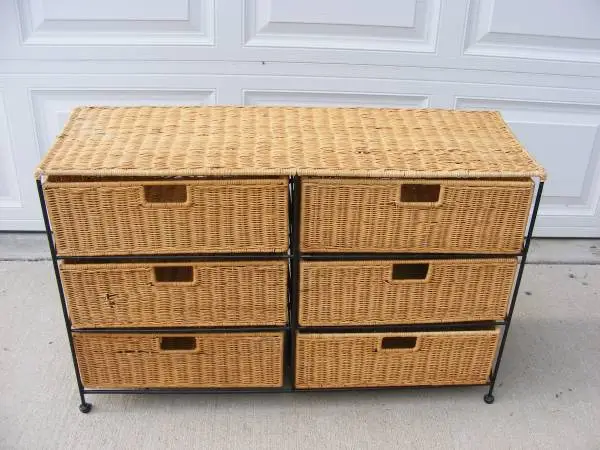 Wicker 6-drawer dresser