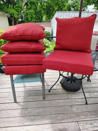 Patio cushions, Chair cushions