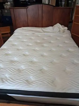 Bedroom set