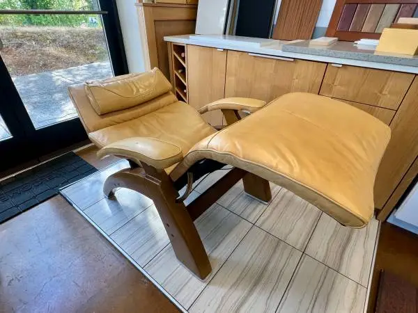 Zero Gravity Perfect Chair by Human Touch. MSRP $3,700! Excellent!!