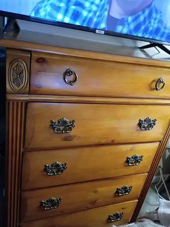 Very Nice Chest of Drawers