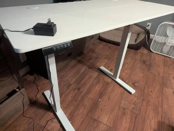Electric Powered Height Adjustable Desk, One-Touch Lift sit or stand