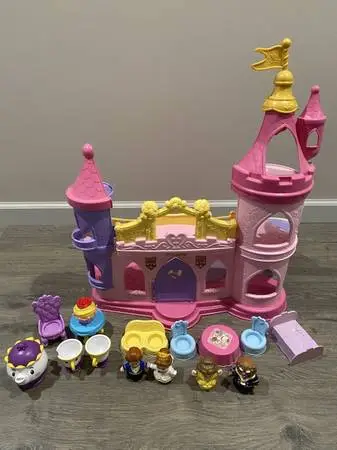 LITTLE PEOPLE DISNEY BELLES DANCING PRINCESS CASTLE / PALACE