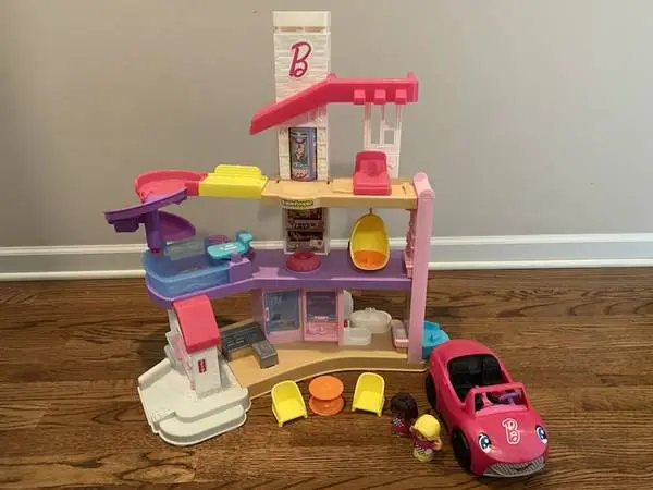 FISHER-PRICE LITTLE PEOPLE BARBIE DREAMHOUSE and CAR