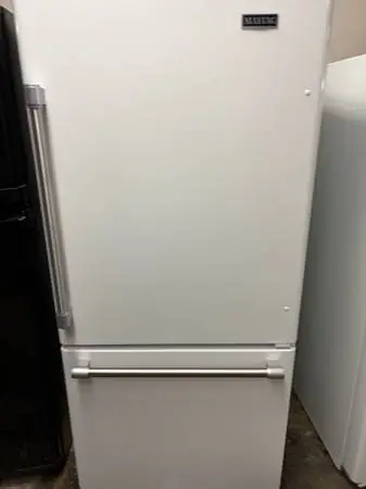 30 Wide White Maytag Bottom Freeze Refrigerator