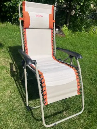 Gravity chair