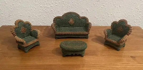 Still More Home Decor at Creative Bargains