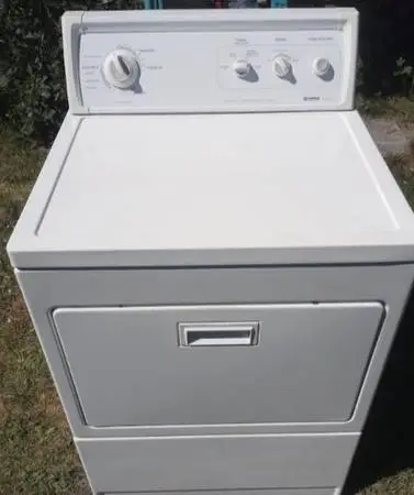 KENMORE ELECTRIC DRYER WORKS GREAT. $140