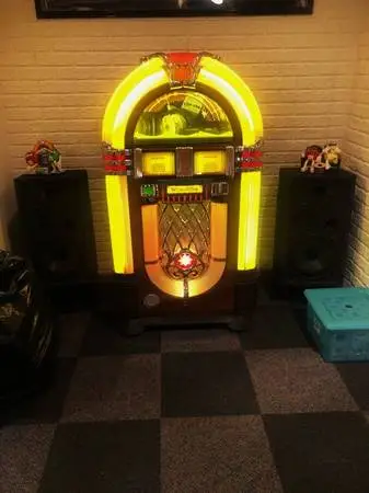 WURLITZER ONE MORE TIME JUKEBOX