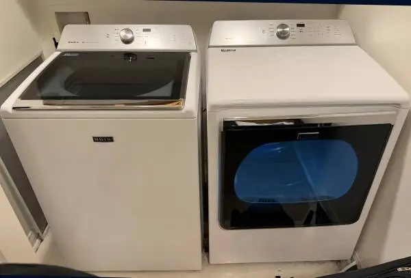 MAYTAG GAS DRYER HEAVY DUTY XL CAPACITY 8.8 CU FT EXCELLENT CONDITION