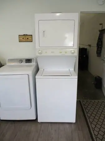 FRIGIDAIRE STACKER(laundry center) ELECTRIC