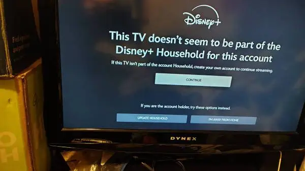 Dynex LCD TV 27 inches NOT A SMART TV