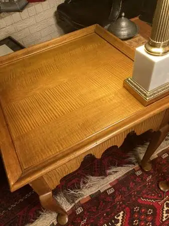 VTG TIGER MAPLE SET of 2 END TABLES- 26 X 26