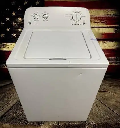 Kenmore Washer. Good basic model. Works great. Free delivery