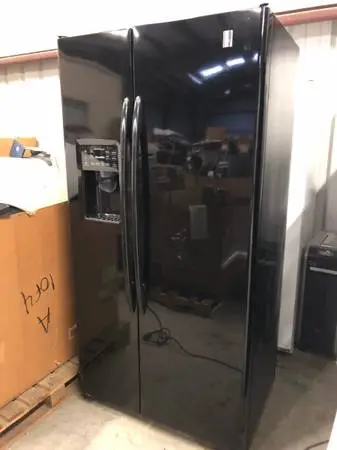 GE PCF25MGWA Refrigerator Side-by-Side 25 Cu Ft Black Tested EXCELLENT